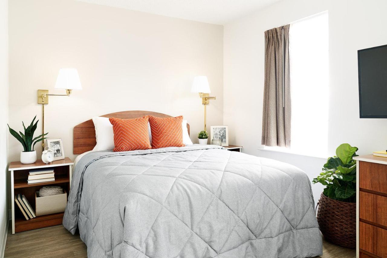 Intown Suites Extended Stay Richmond Va - Chester Exteriör bild
